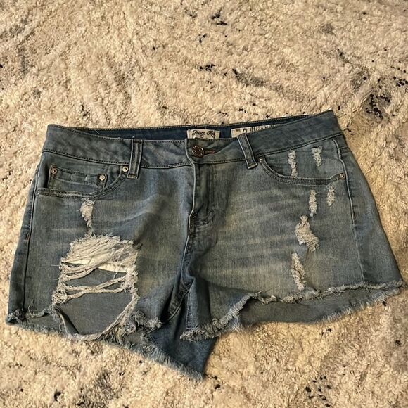 Women’s jean shorts size 9 - Picture 2 of 8